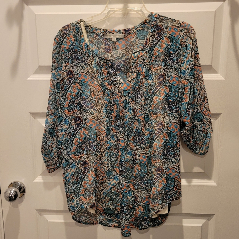 Daniel Rain maternity top - pattern with cream camisole underlay - size S
